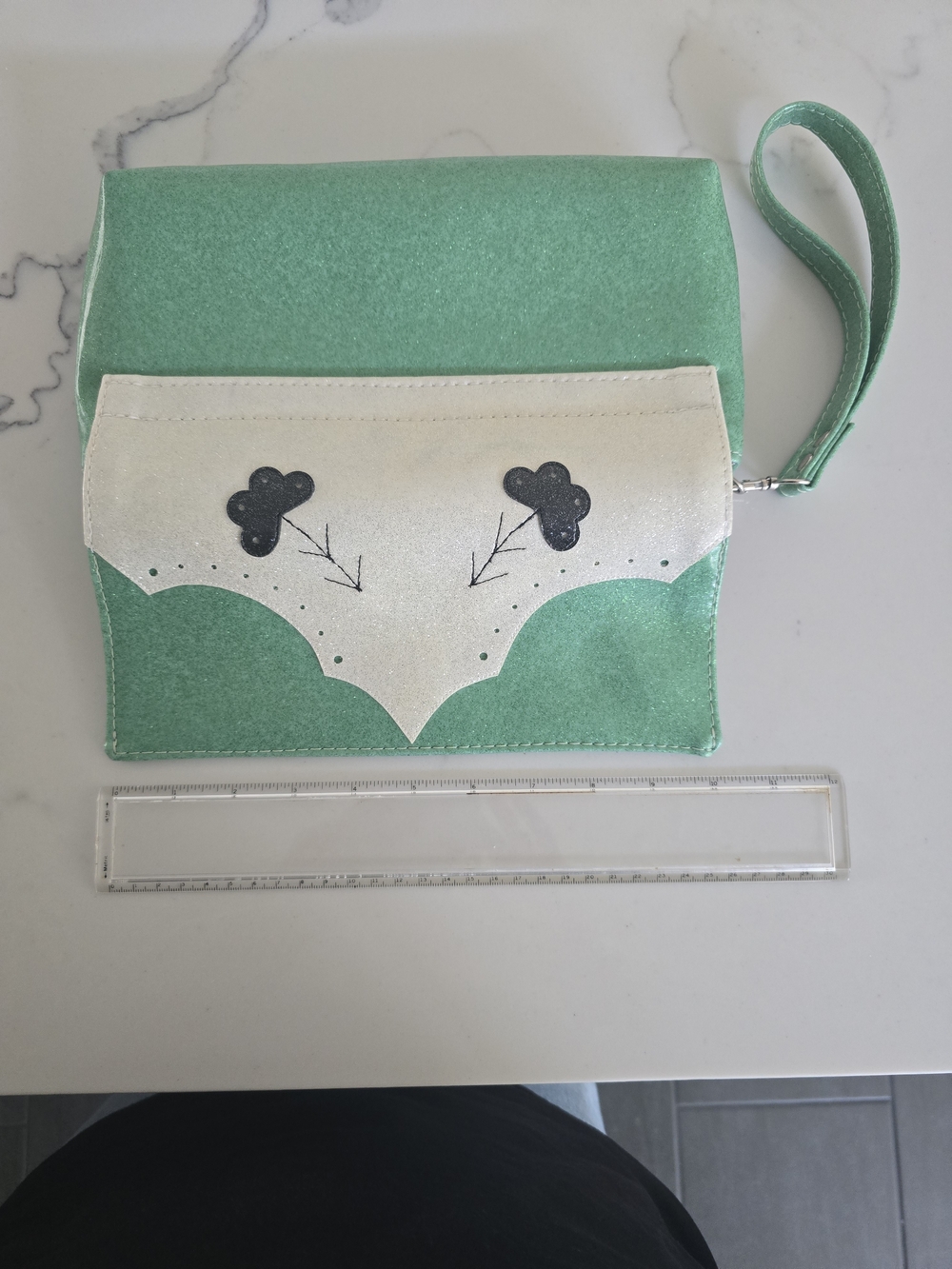 Country Gal Clutch - Picture 2 of 4
